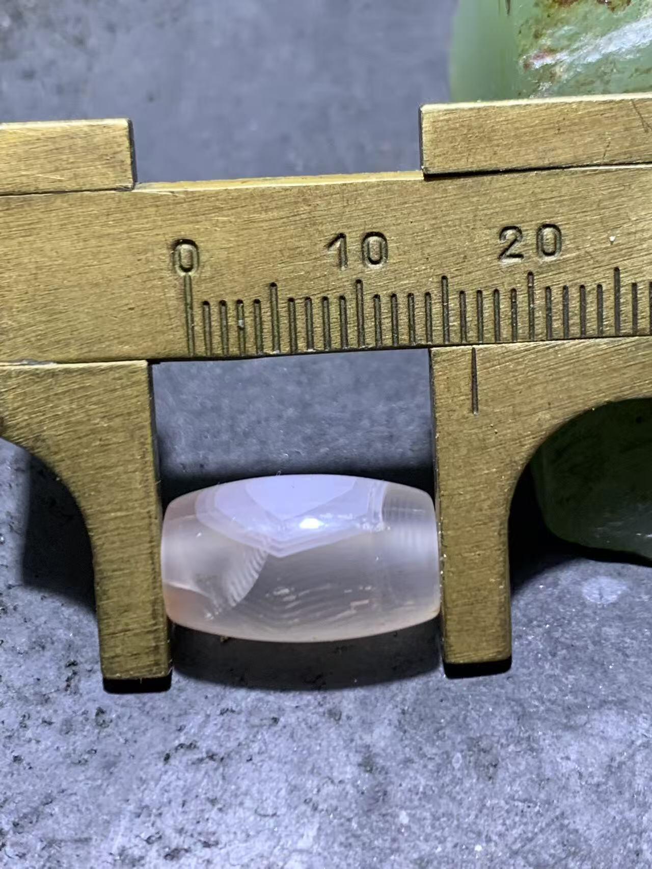 川料南红玛瑙荔枝冻飘红通货桶珠一颗！