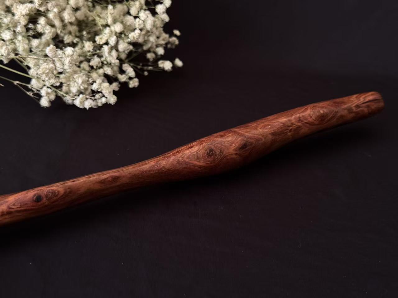 零元拍：NO.15海南黄花梨随形文玩把玩棍，尺寸长约：37CM