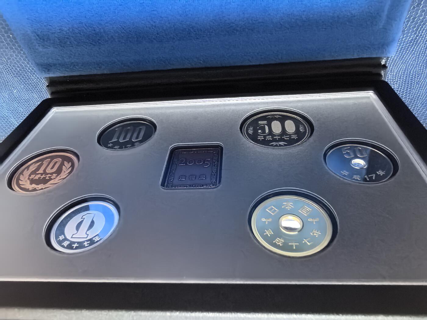 长老汇马年精选第十六场拍卖 2005日本6枚精制币套装，盒证全