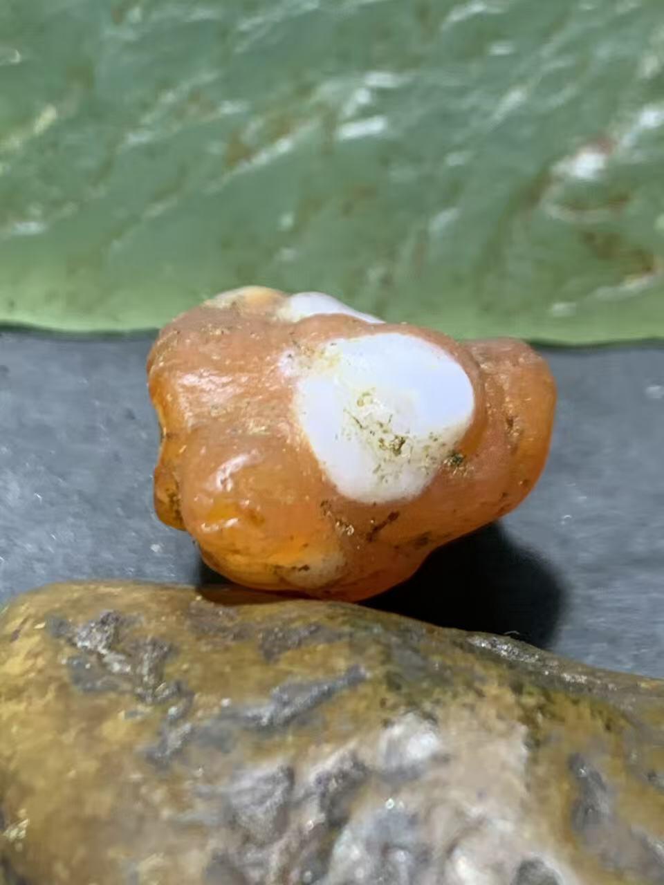 放福利！精美罕见天然戈壁阿拉善粉色天眼纹玛瑙原石一颗，