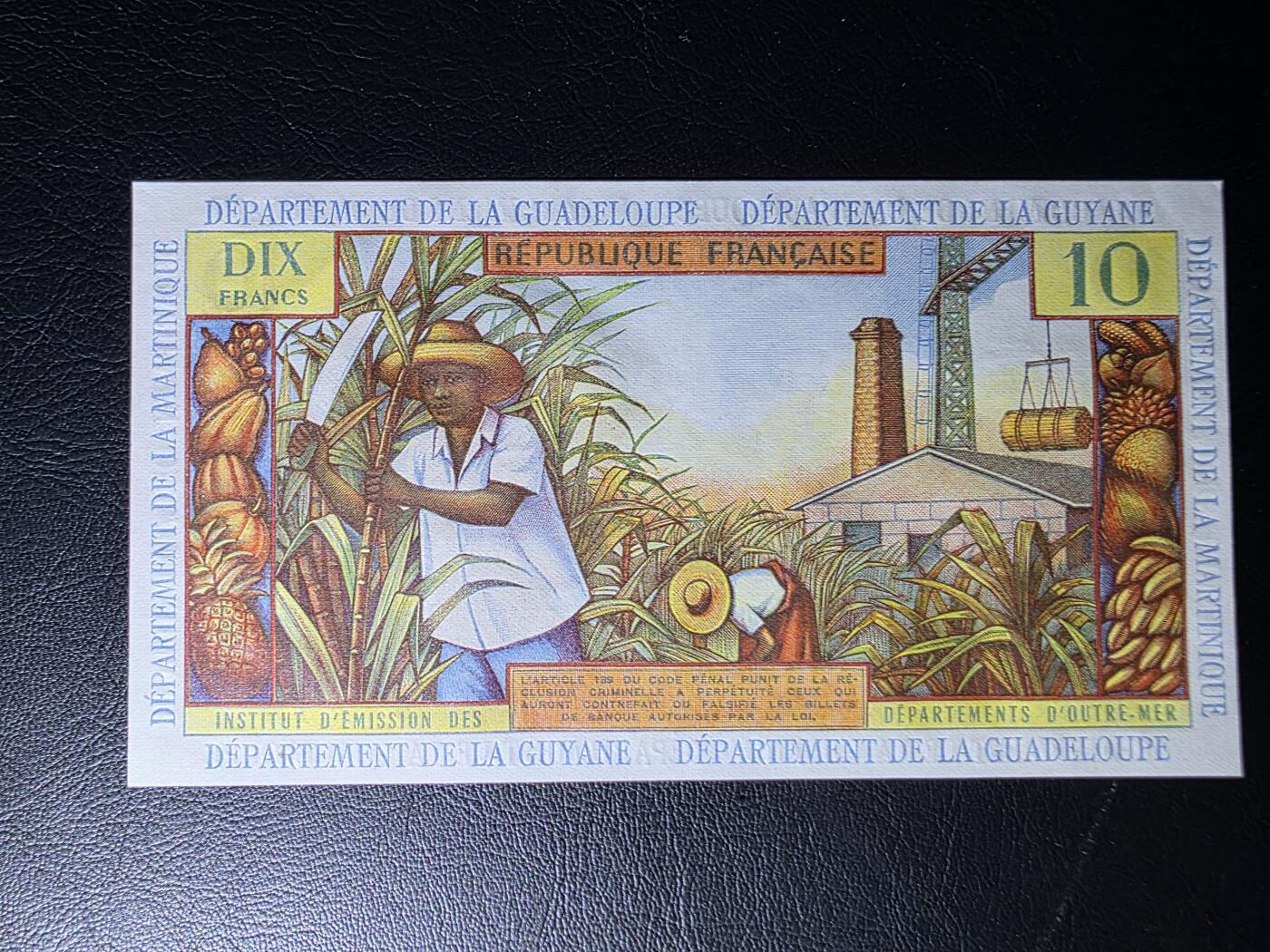 叁拾收藏第35期 法属安的列斯10法郎 UNC