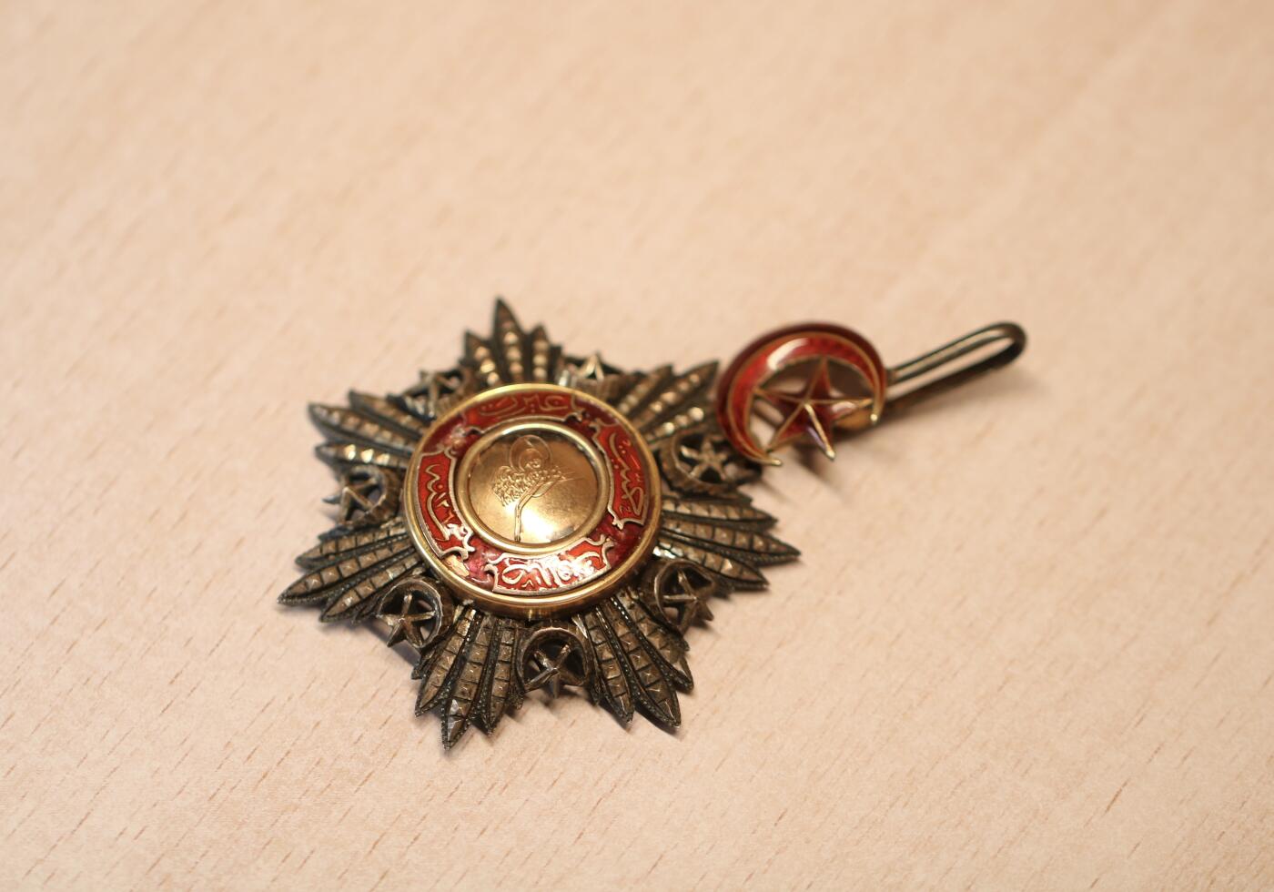 大猫徽章拍卖 第291期 奥斯曼三级梅日迪勋章