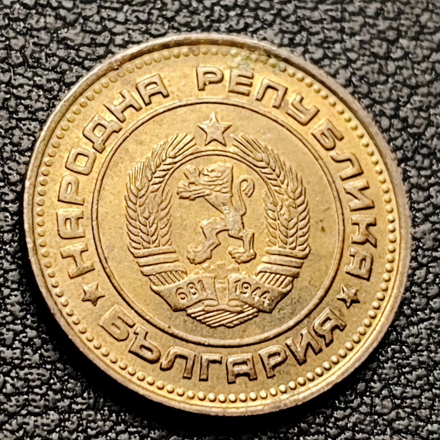 泉币菌-第221场-拍品多 请提前出价 。