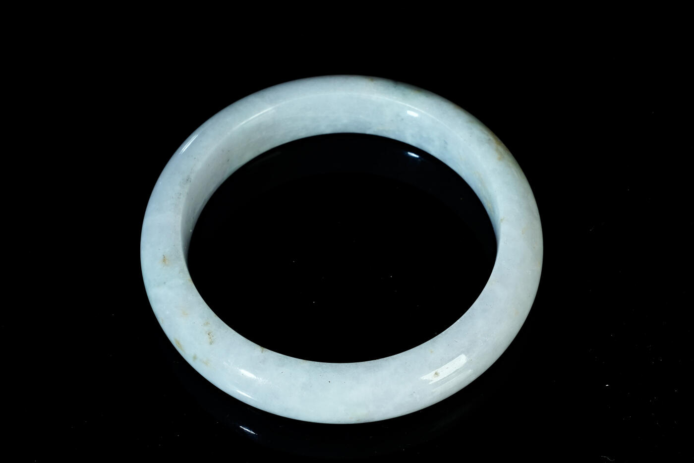 上海都达杂项专场六十八【全场包邮】 天然 冰糯种翡翠（A货）手镯 附鉴定证书95-136