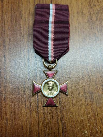 蜀地medal 2026春季精品专场 第5场 - 波人共共青团雅内克·克拉西茨基金级徽章  此徽章属波人共共青团最高荣誉，分金银铜三等级