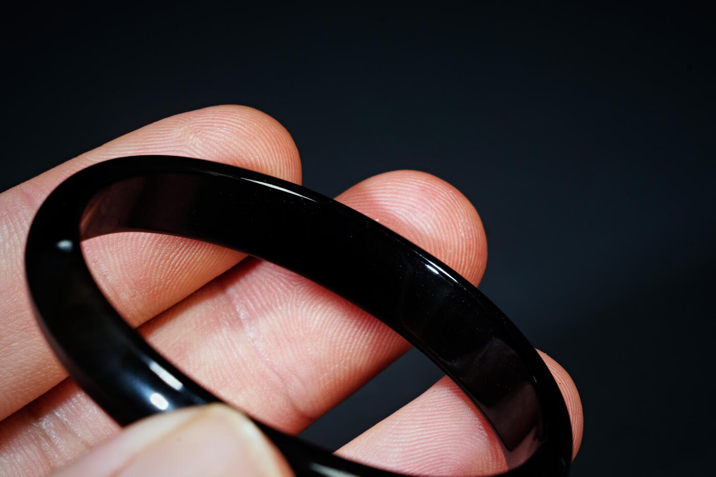 上海都达杂项专场六十八【全场包邮】 天然墨玉手镯95-142