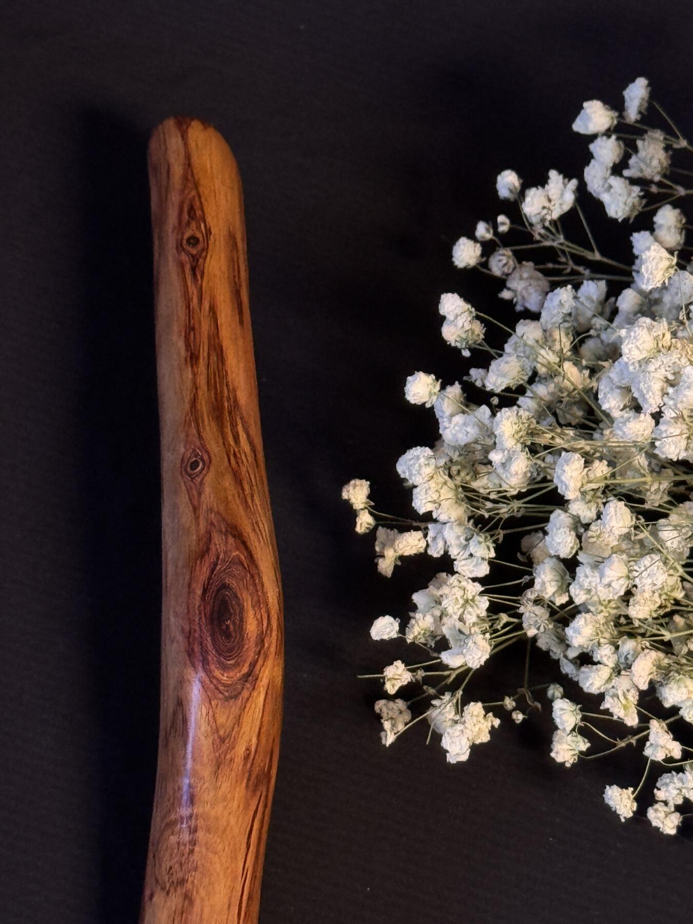 零元拍：NO.28海南黄花梨随形文玩把玩棍，尺寸长约：60.5CM