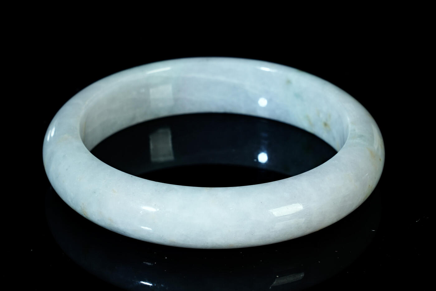 上海都达杂项专场六十八【全场包邮】 天然 冰糯种翡翠（A货）手镯 附鉴定证书95-136