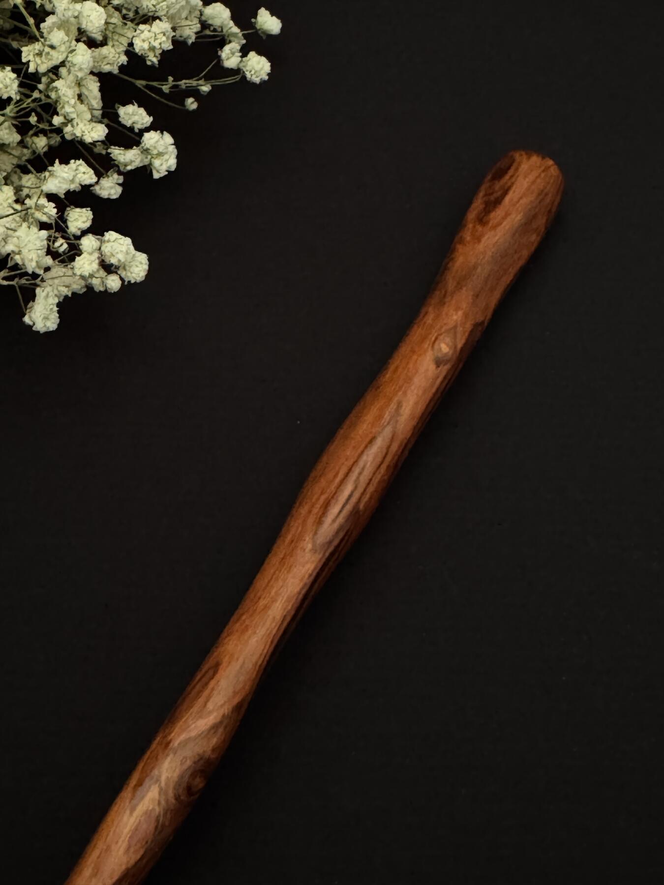 零元拍：NO.13海南黄花梨随形文玩把玩棍，尺寸长约：44.5CM