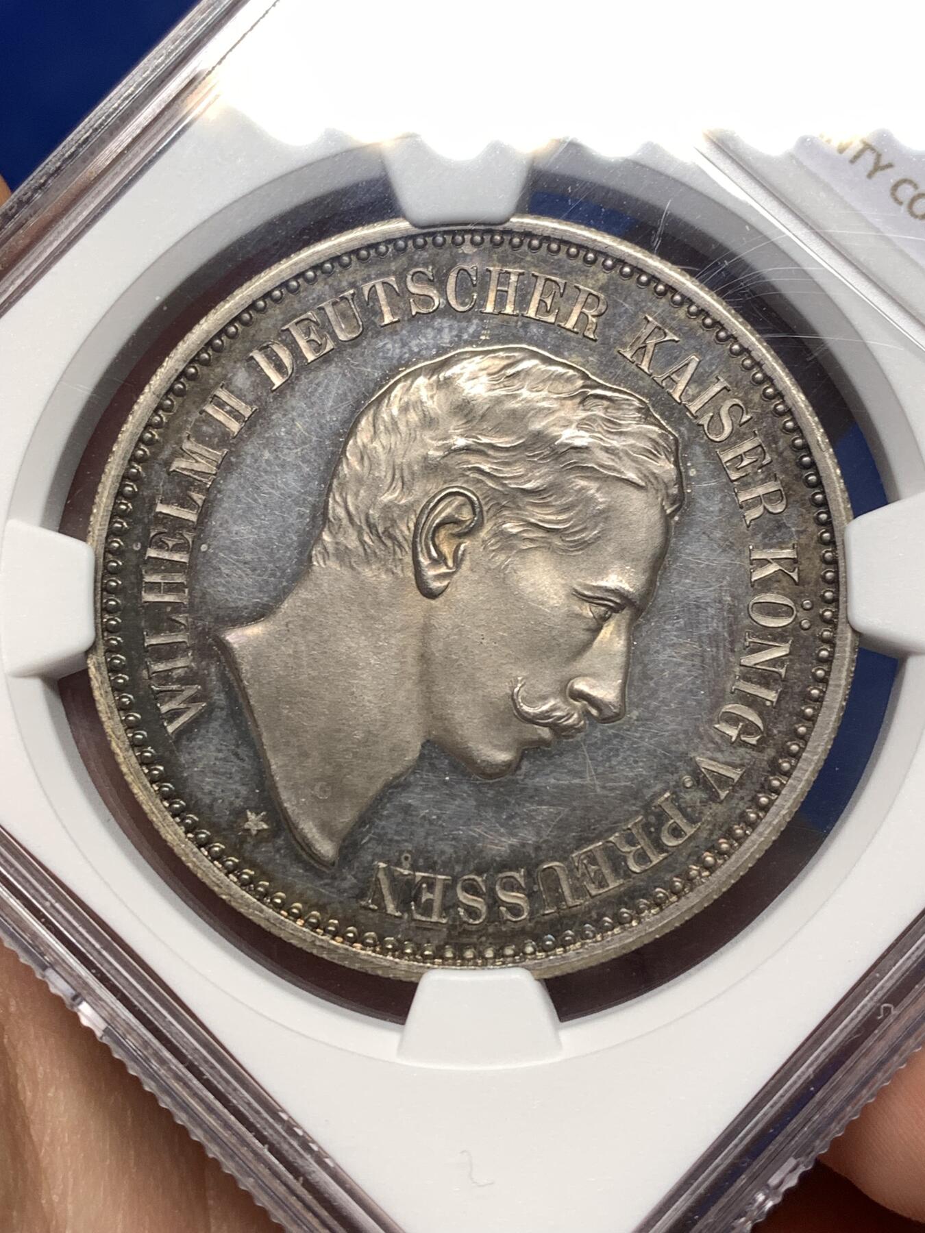 《竞宝斋》第478场 周日，周一 2场连拍 （全场包邮）欢迎送拍 NGC MS62 德国1890赫尔戈兰群岛纳入帝国版图纪念大银章 罕见品种 火烧云五彩镜面喷砂质感 38MM