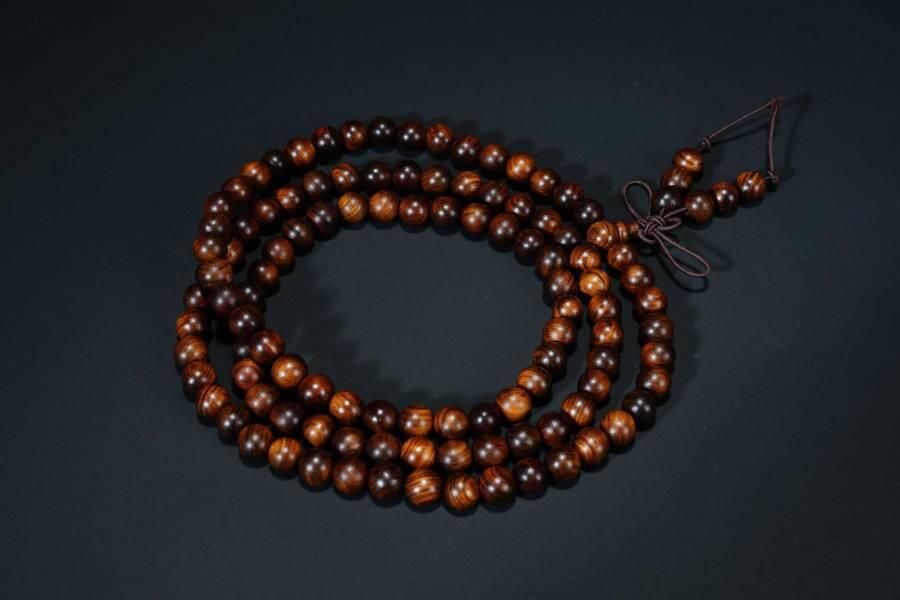 上海都达杂项专场六十八【全场包邮】 海南黄花梨虎皮纹0.8圆珠多圈手串 附鉴定证书95-286