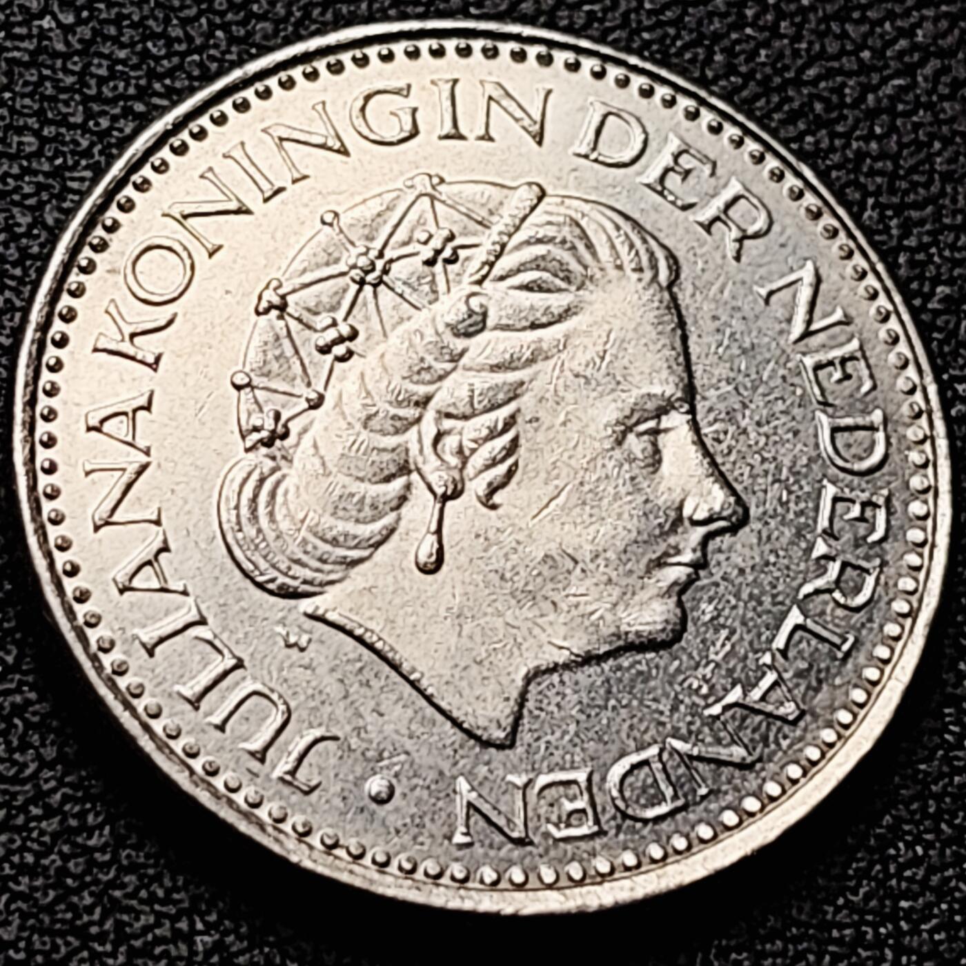 泉币菌-第221场-拍品多 请提前出价 。