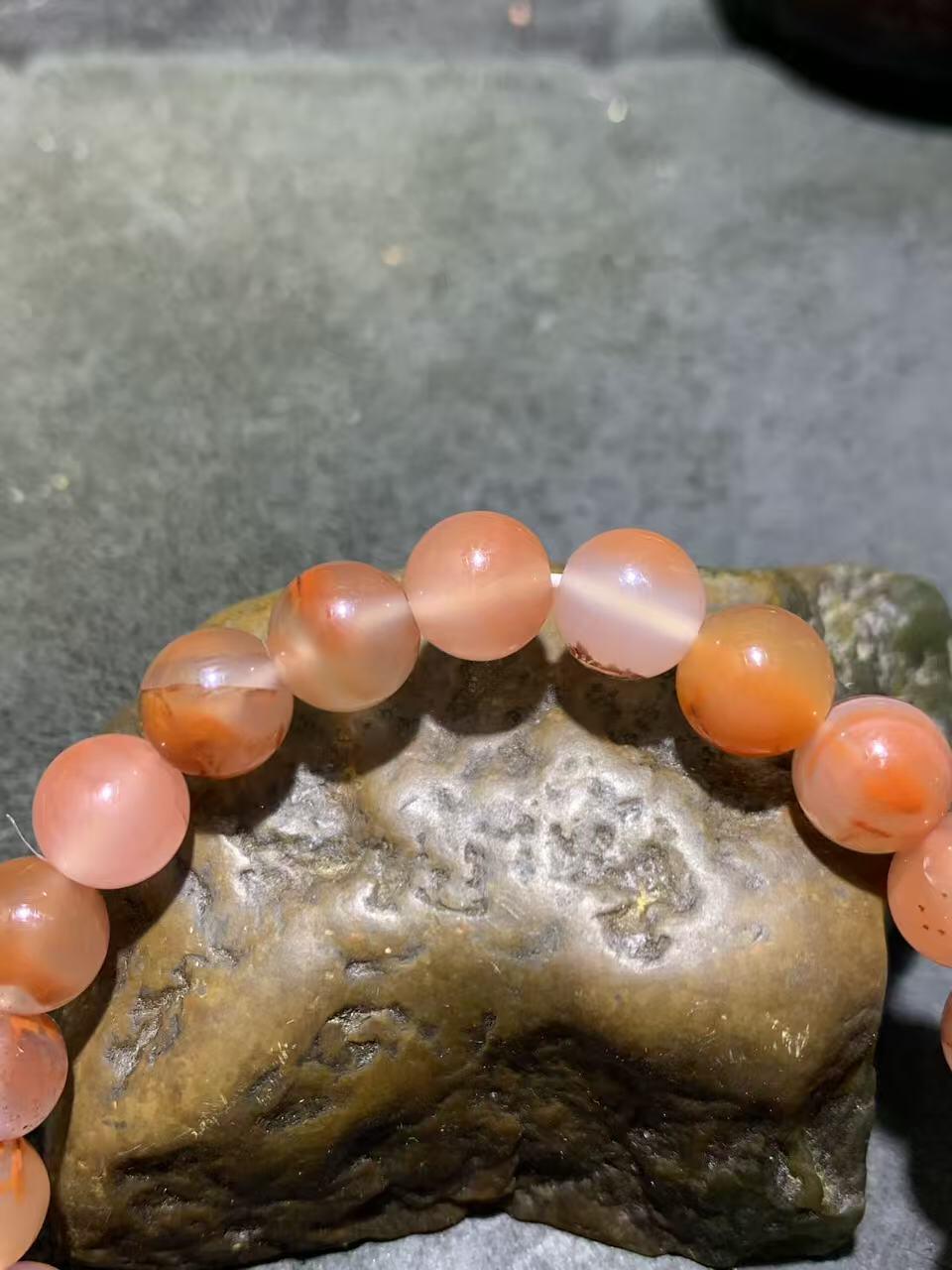 精美川料南红玛瑙荔枝冻飘红单圈手串一条