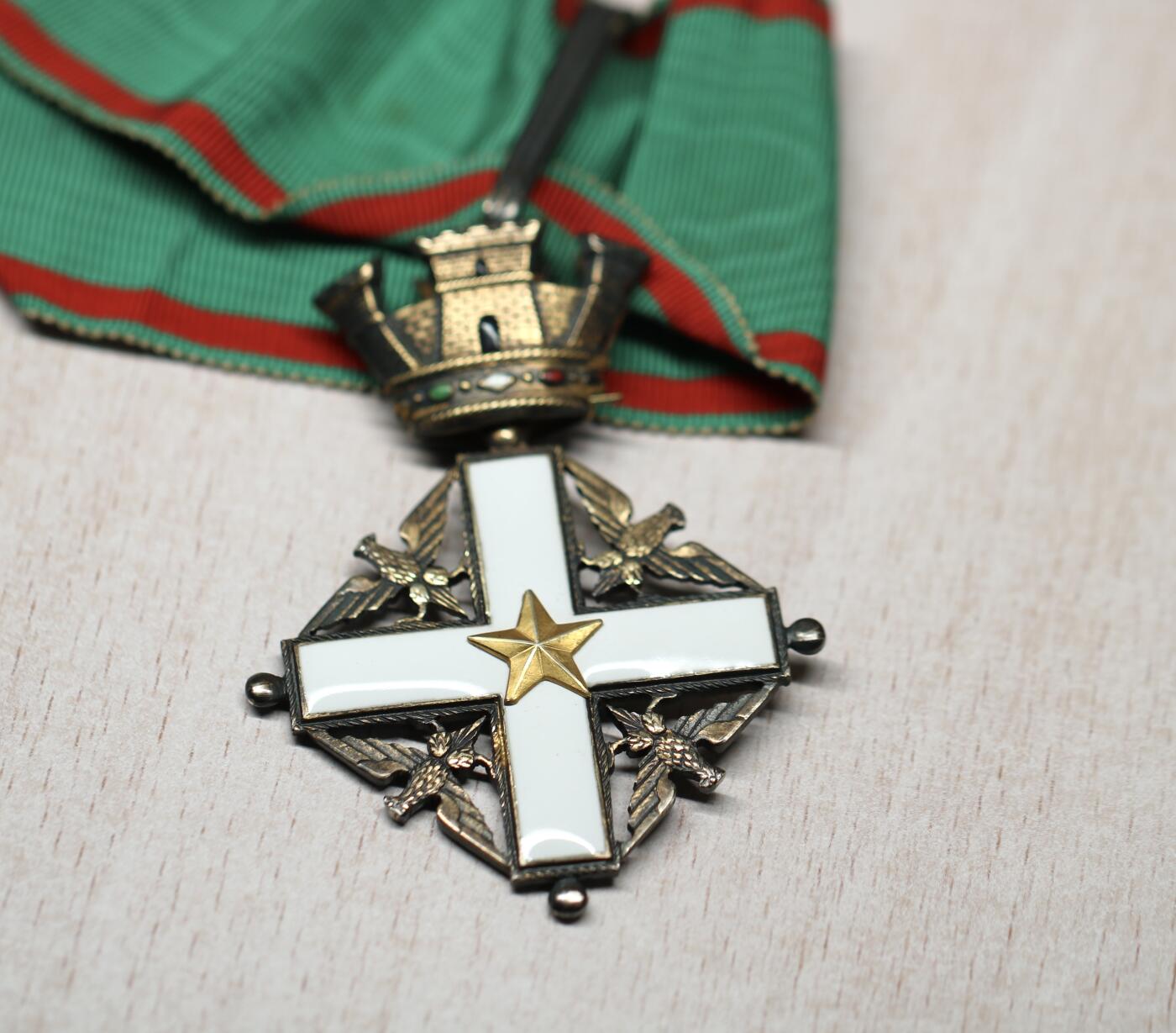 大猫徽章拍卖 第291期 意大利指挥官级共和国功勋勋章 早期版