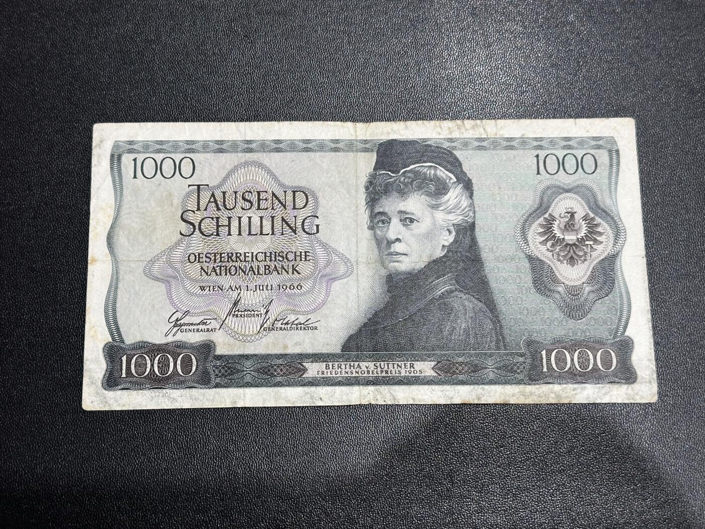 《外钞收藏家》第六百二十四期（精品场）（长期征集拍品、欢迎藏友们联系合作） 1966年奥地利1000先令 非全新 品相如图