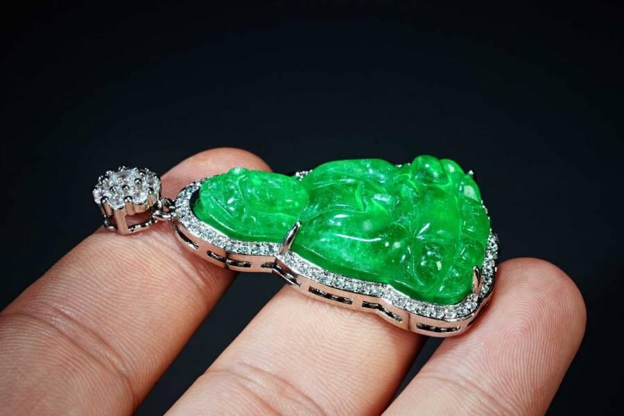 上海都达杂项专场六十八【全场包邮】 天然绿玛瑙观音吊坠挂件95-177