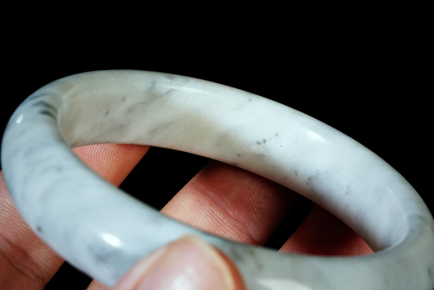 上海都达杂项专场六十八【全场包邮】 天然和田玉青花籽料贵妃手镯95-143