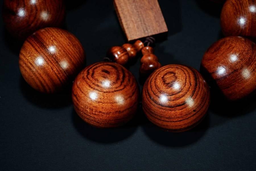 上海都达杂项专场六十八【全场包邮】 海南黄花梨虎皮纹2.5圆珠手串 附鉴定证书95-279