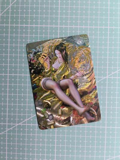 C先生卡牌 第26期 持续收拍品中…零手续费代拍 - 【折光】焱卡文化×巴丁《绝色绘卷》顾大嫂 三渐变