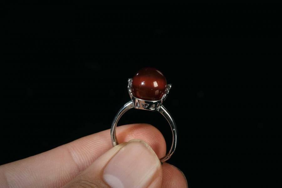 上海都达杂项专场六十八【全场包邮】 红玛瑙圆珠蛋面戒指95-172