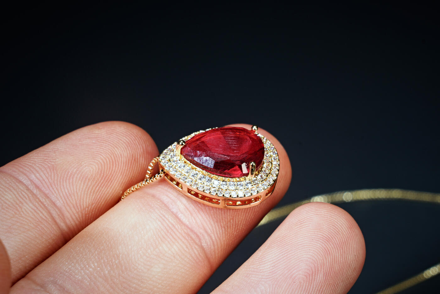 上海都达杂项专场六十八【全场包邮】 红宝石蛋面项链95-179