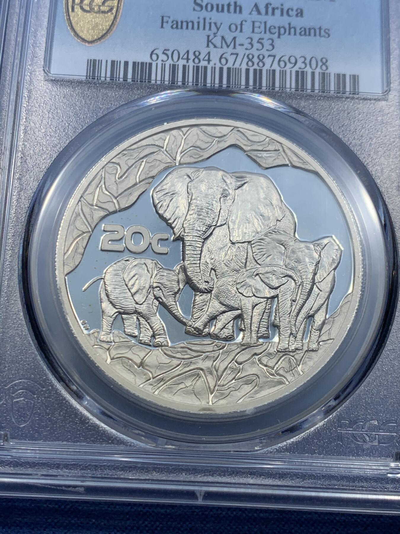 《竞宝斋》第478场 周日，周一 2场连拍 （全场包邮）欢迎送拍 PCGS PR67DCAM 南非2002年大象20C精制银币 非洲的力量 发行量仅 2435 枚