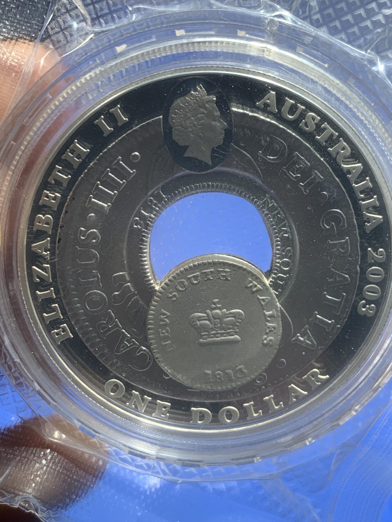 《竞宝斋》第478场 周日，周一 2场连拍 （全场包邮）欢迎送拍 澳大利亚2003年1元镂空精制银币 通孔银元和内芯 54.3克999银 发行量14203枚 盒证全