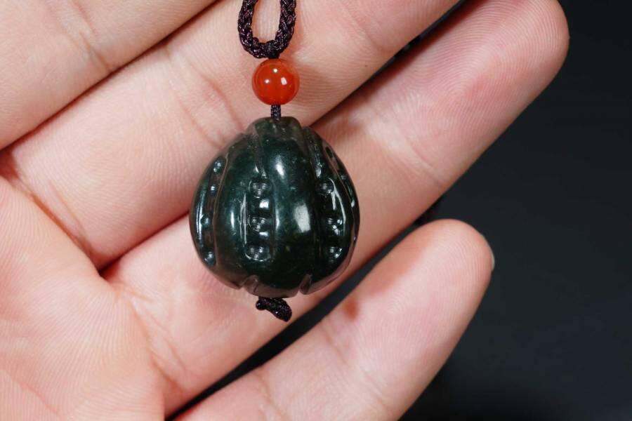 上海都达杂项专场六十八【全场包邮】 天然和田玉青玉核桃吊坠挂件 附鉴定证书95-195