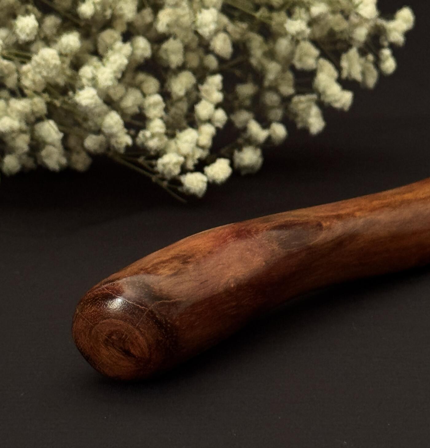 零元拍：NO.12海南黄花梨随形文玩把玩棍，尺寸长约：36CM