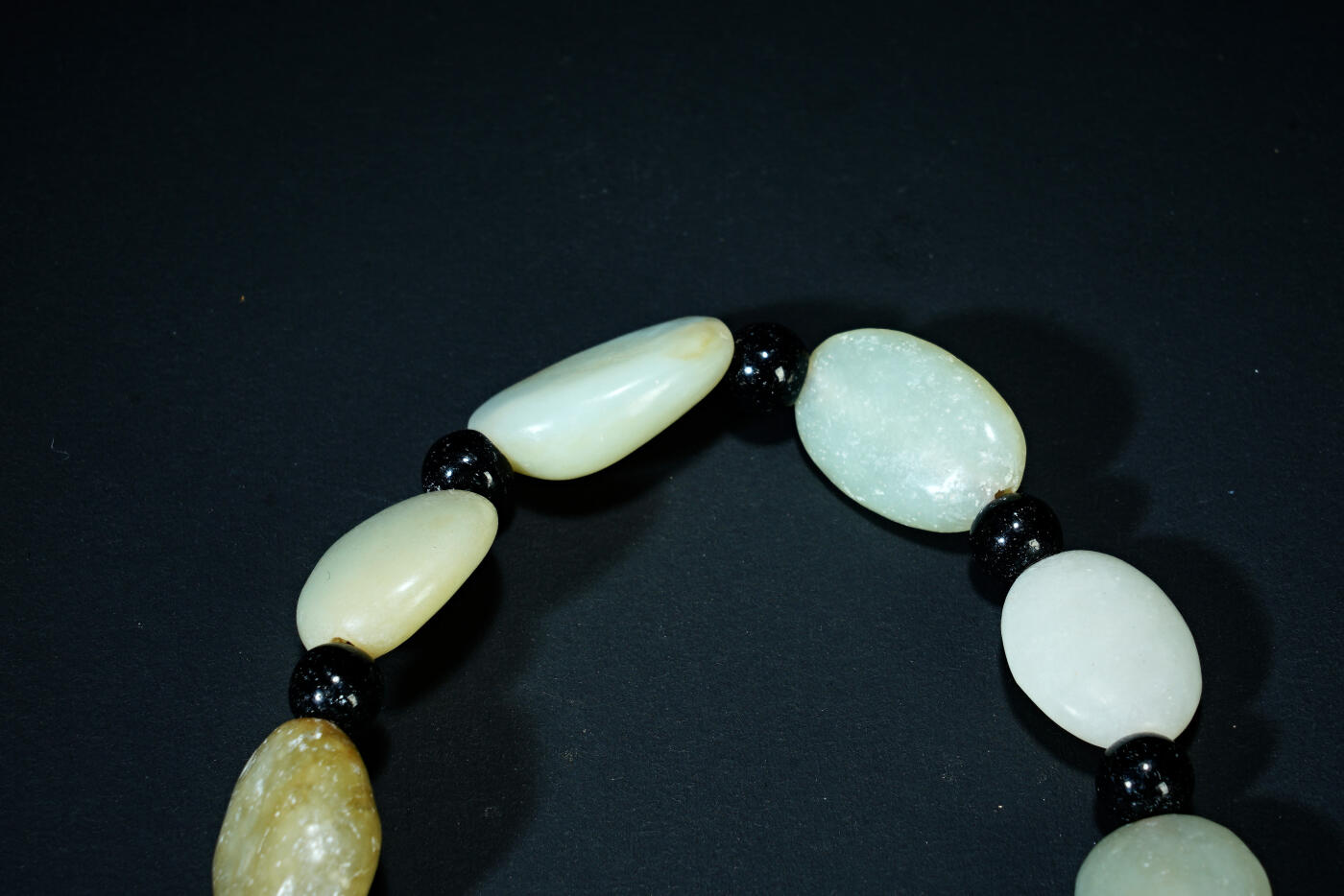 上海都达杂项专场六十八【全场包邮】 天然和田玉籽料手串95-144