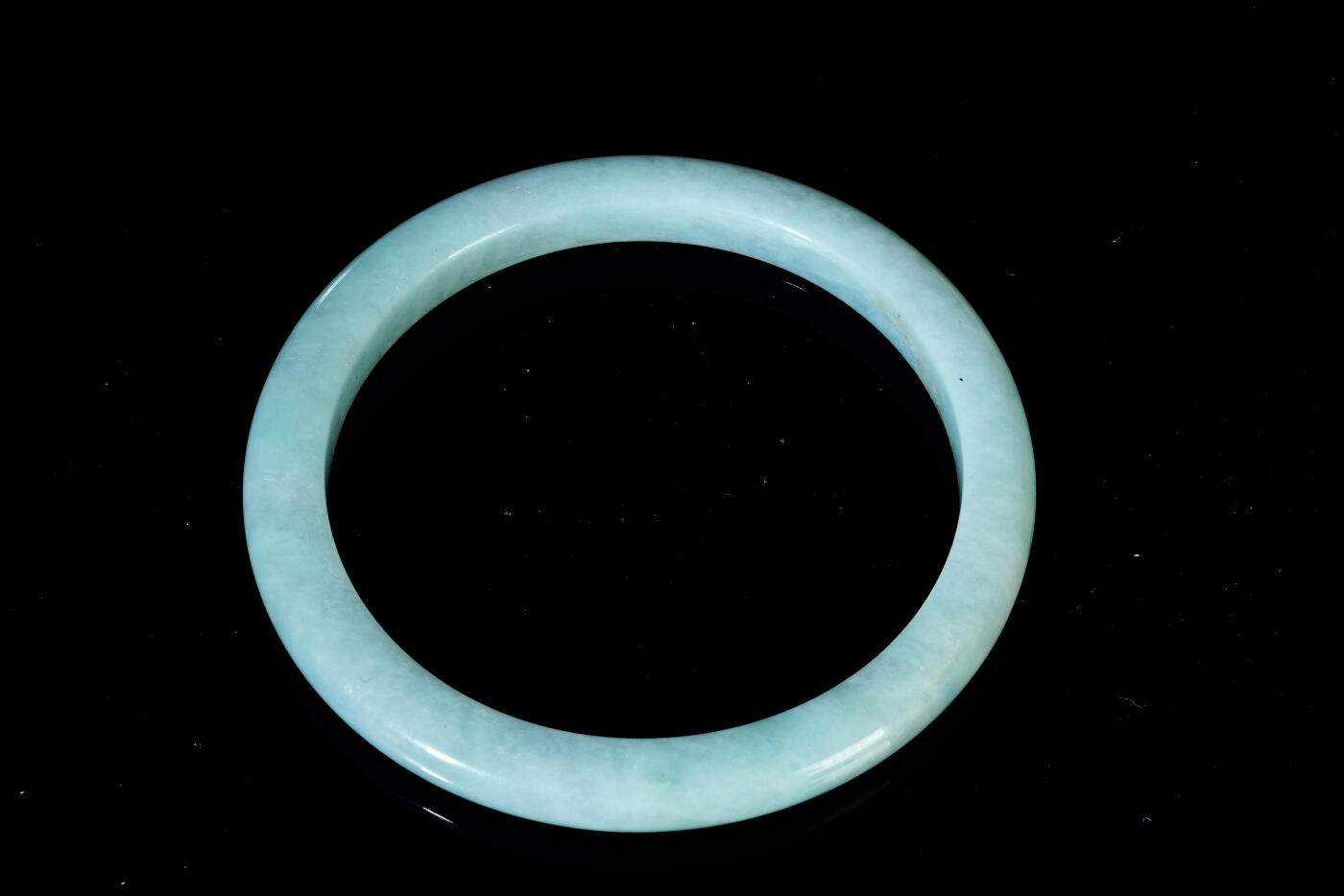 上海都达杂项专场六十八【全场包邮】 天然冰绿种翡翠（A货）手镯 附鉴定证书95-134