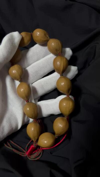 零元拍：精抛 铁核素珠橄榄核手持：19/24MM