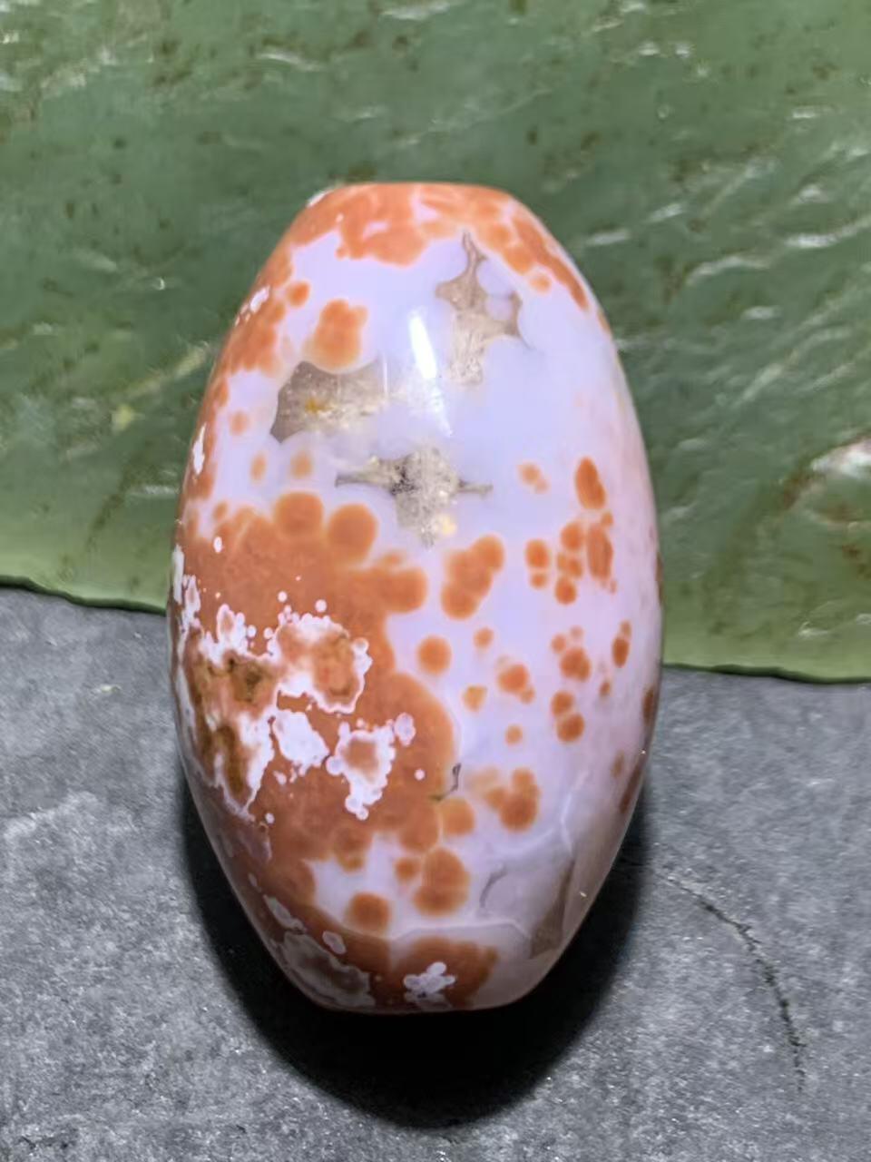 精美罕见冰飘红白配色踏雪寻梅战国红玛瑙桶珠一颗！