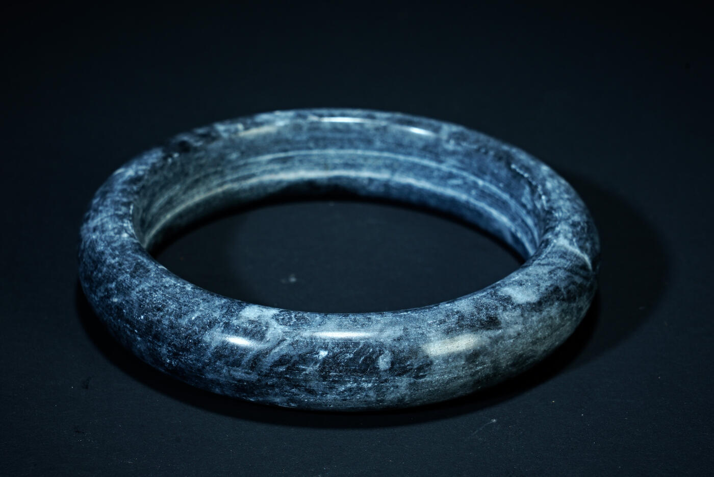 上海都达杂项专场六十八【全场包邮】 天然墨玉手镯95-141