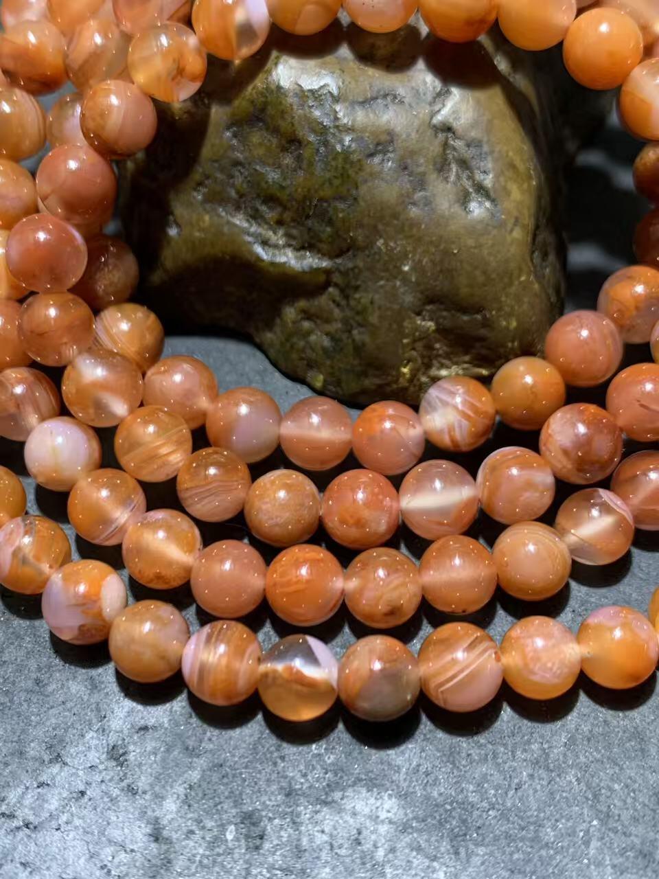 精美荔枝冻飘红川料南红玛瑙多圈手串一条，