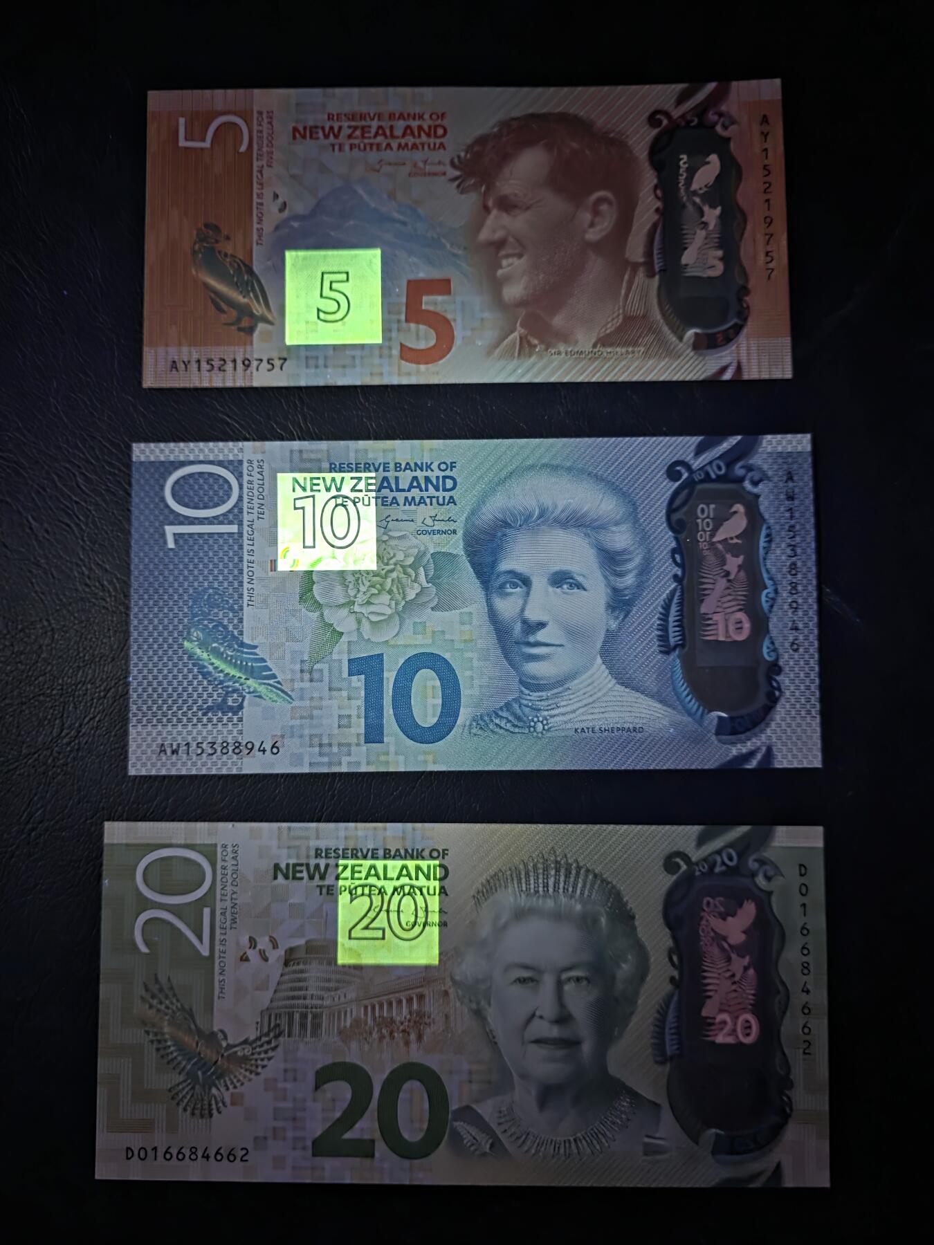 叁拾收藏第35期 新西兰新版塑料钞5/10/20元3张   UNC