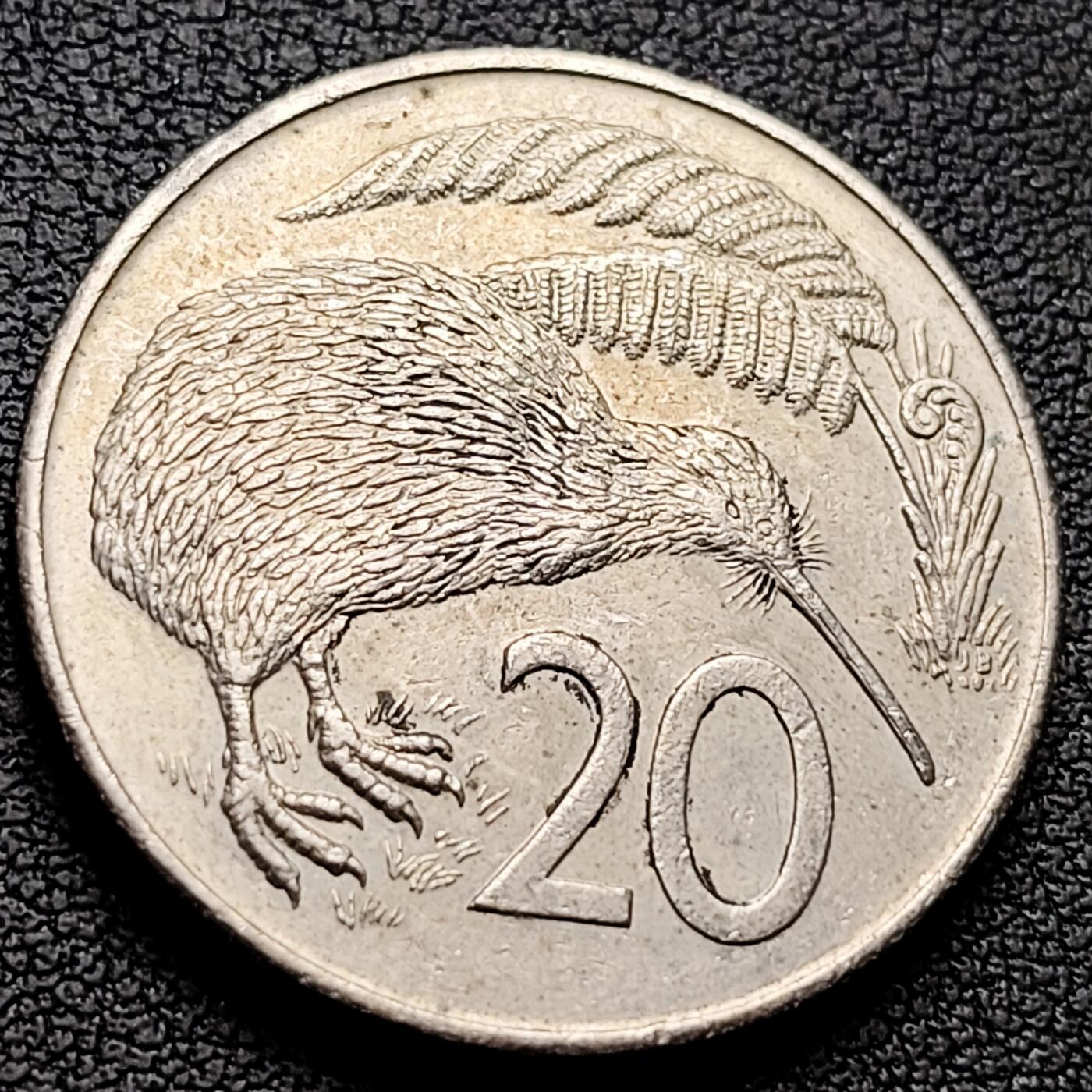 泉币菌-第221场-拍品多 请提前出价 。