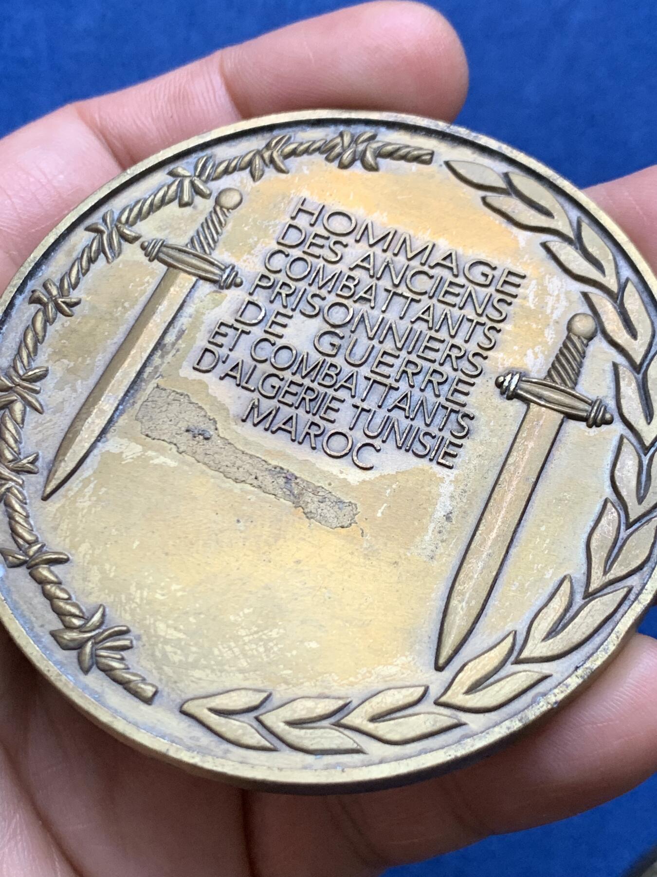 《竞宝斋》第478场 周日，周一 2场连拍 （全场包邮）欢迎送拍 三枚一组 欧洲大铜章 总重 375.6克 68-69.2mm