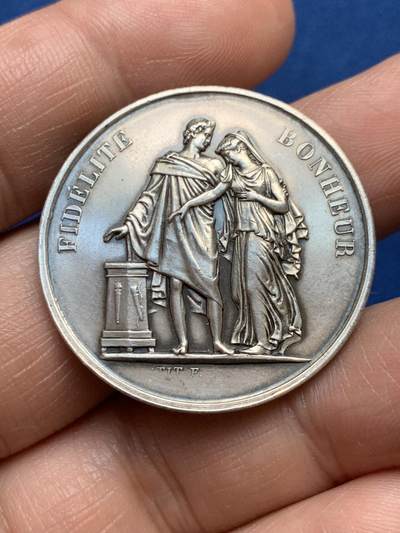 《竞宝斋》第478场 周日，周一 2场连拍 （全场包邮）欢迎送拍 - 法国1920年结婚纪念银章 33.5mm 16克 丰饶角银标 好品相