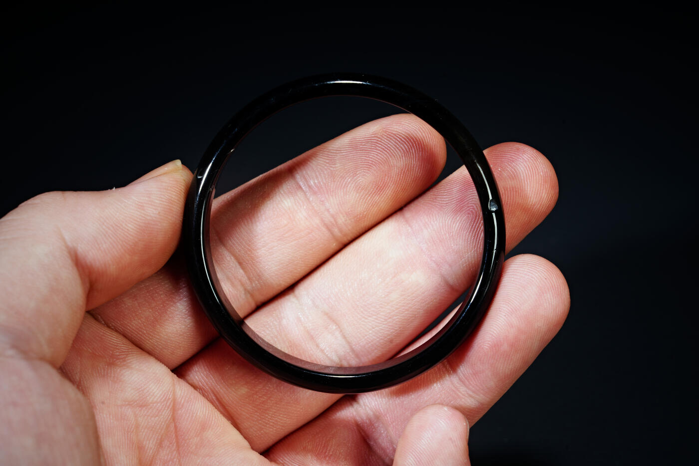 上海都达杂项专场六十八【全场包邮】 天然墨玉手镯95-142