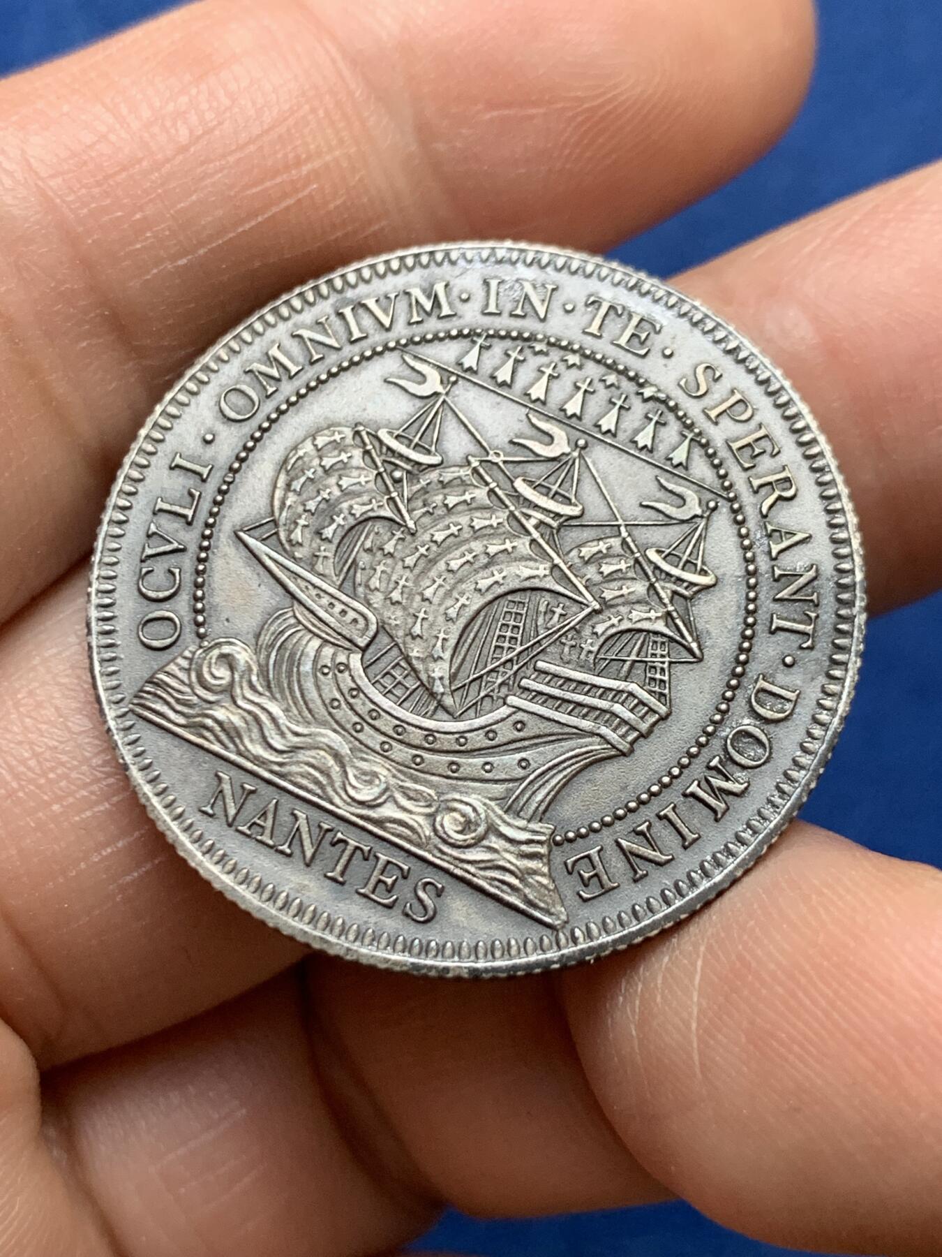 《竞宝斋》第478场 周日，周一 2场连拍 （全场包邮）欢迎送拍 法国南特商会银代币 14.2克 31.5mm 丰饶角1银标