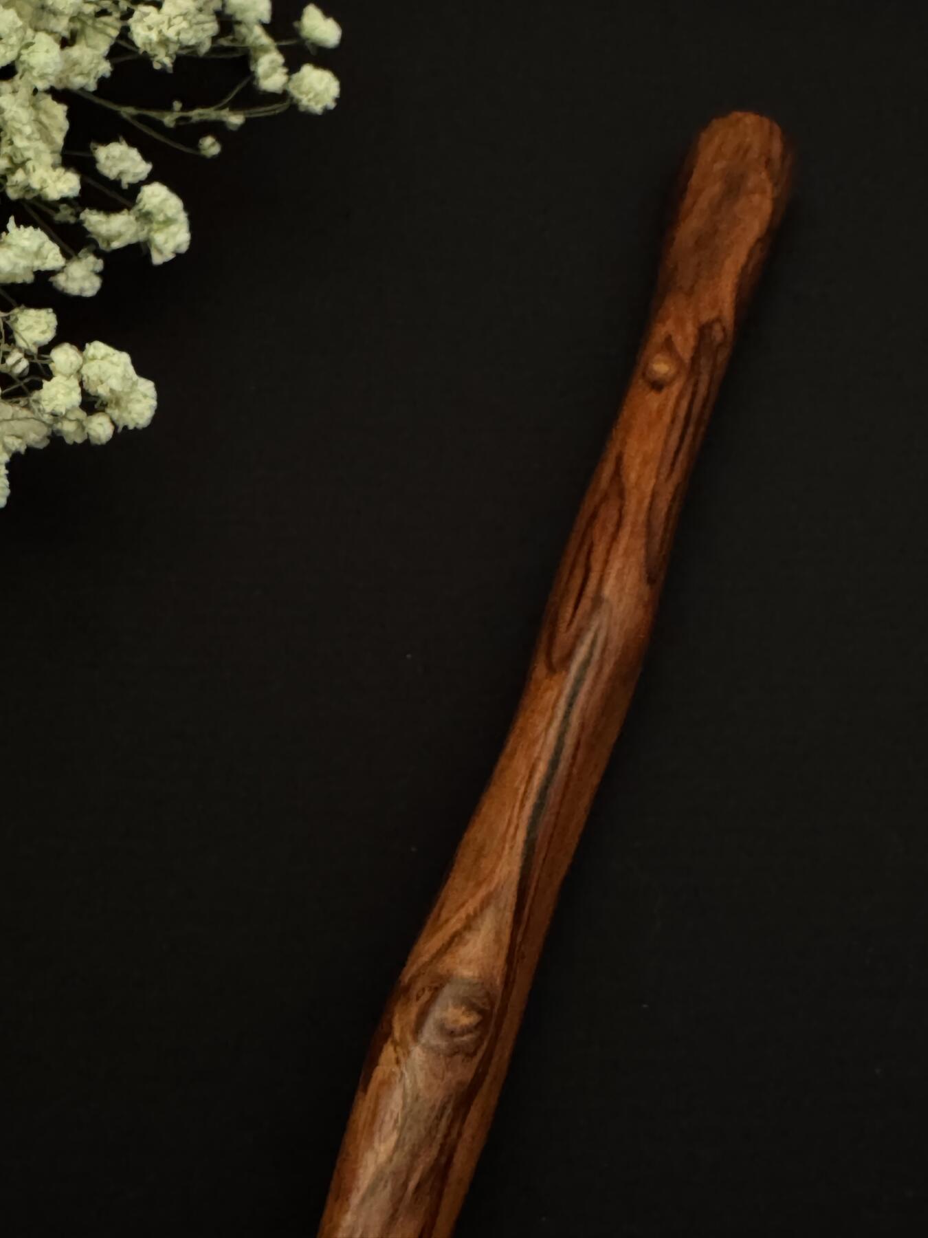 零元拍：NO.13海南黄花梨随形文玩把玩棍，尺寸长约：44.5CM