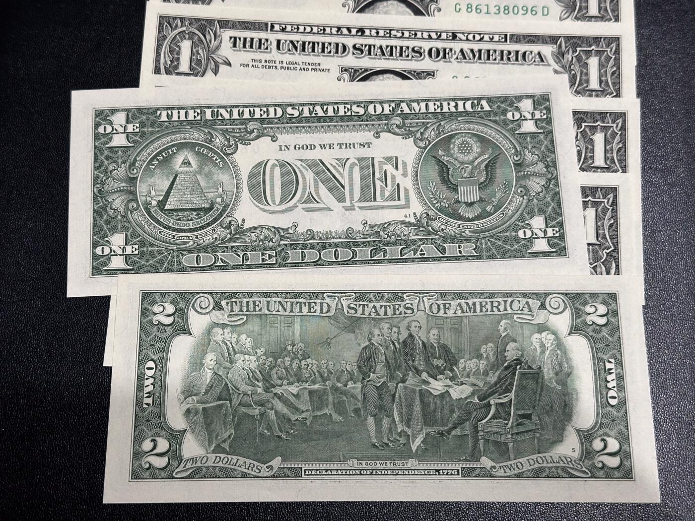 《外钞收藏家》第六百二十四期（精品场）（长期征集拍品、欢迎藏友们联系合作） 2017年美国1美元 标准10连号 高位无47 +2美元1张 全新UNC