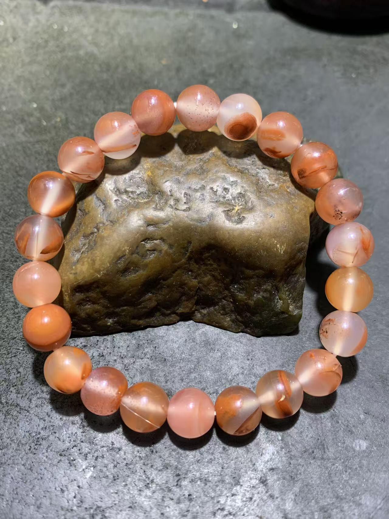 精美川料南红玛瑙荔枝冻飘红单圈手串一条