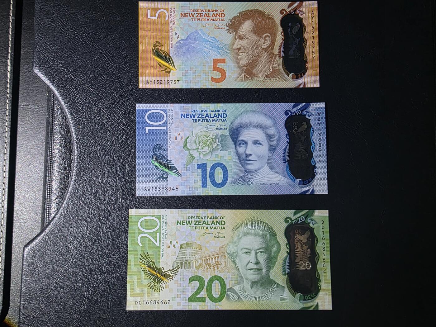 叁拾收藏第35期 新西兰新版塑料钞5/10/20元3张   UNC