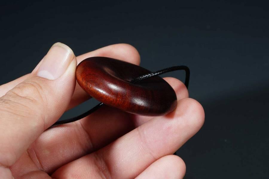 上海都达杂项专场六十八【全场包邮】 印度小叶紫檀平安扣挂件95-303