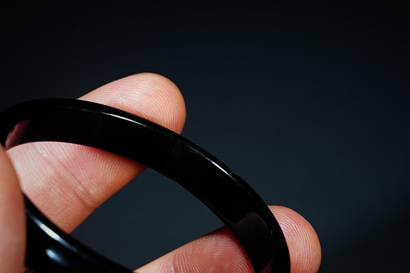 上海都达杂项专场六十八【全场包邮】 天然墨玉手镯95-142