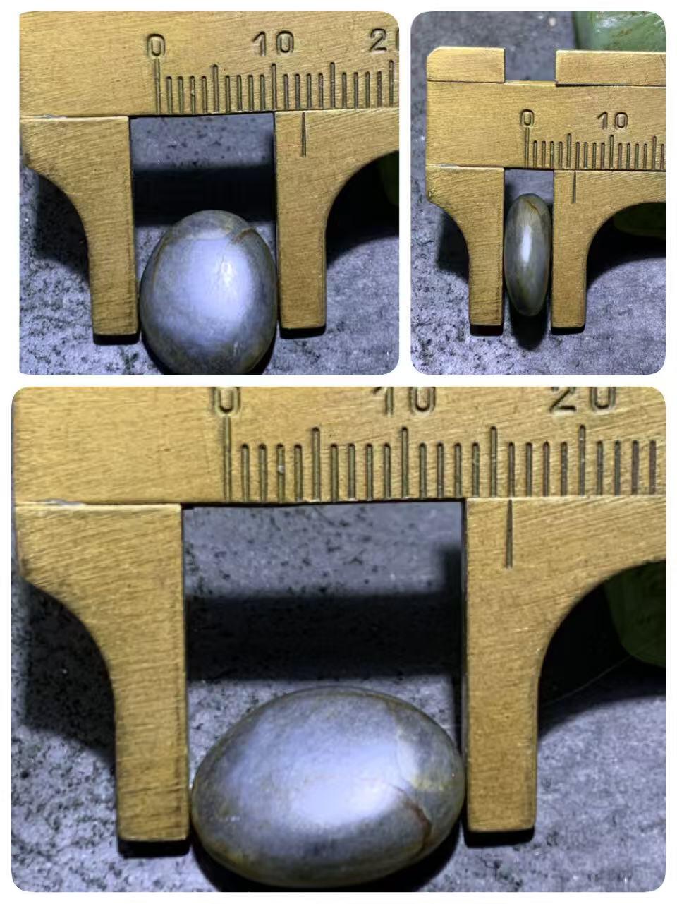 精美和田玉青花小独籽原石一颗，