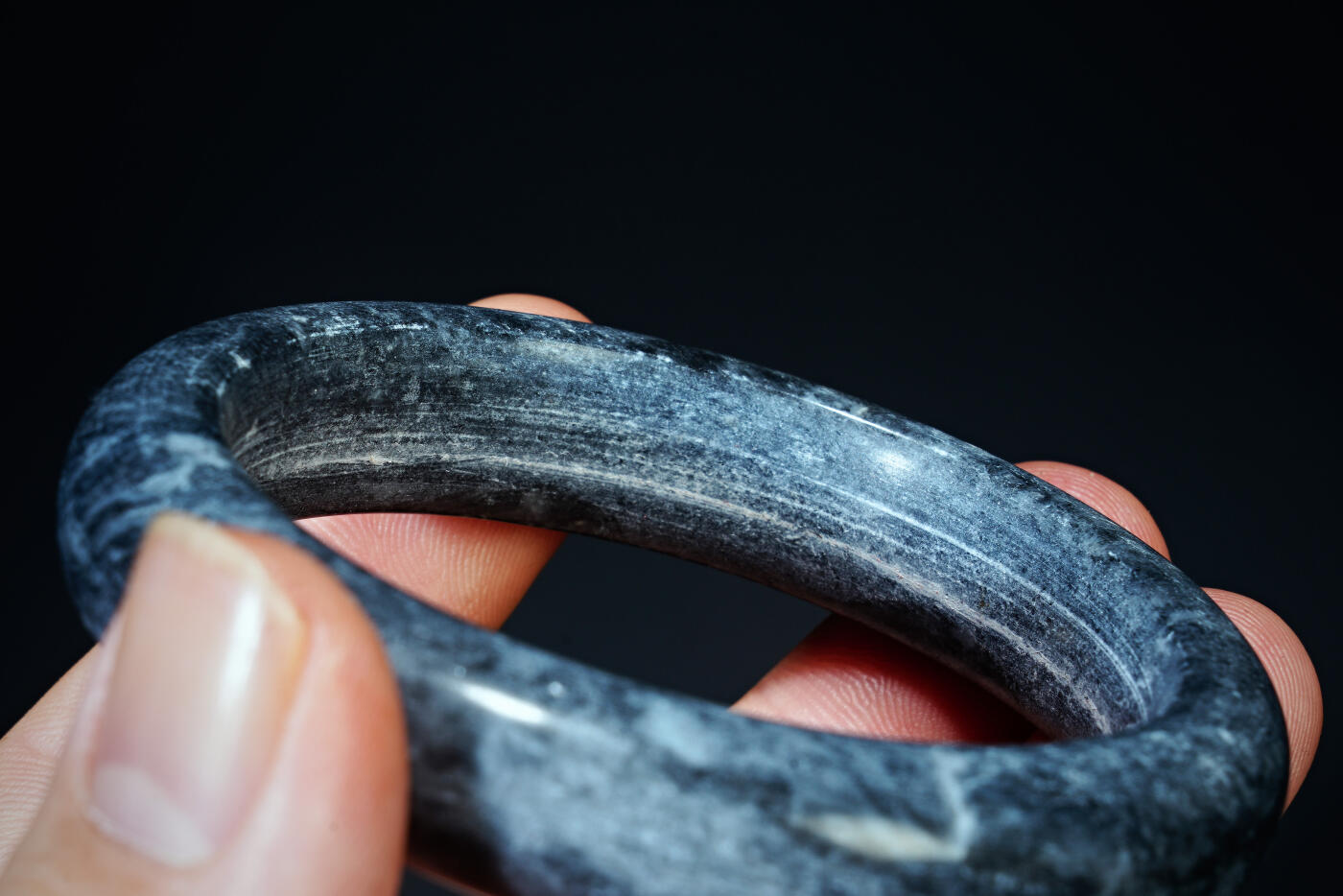 上海都达杂项专场六十八【全场包邮】 天然墨玉手镯95-141