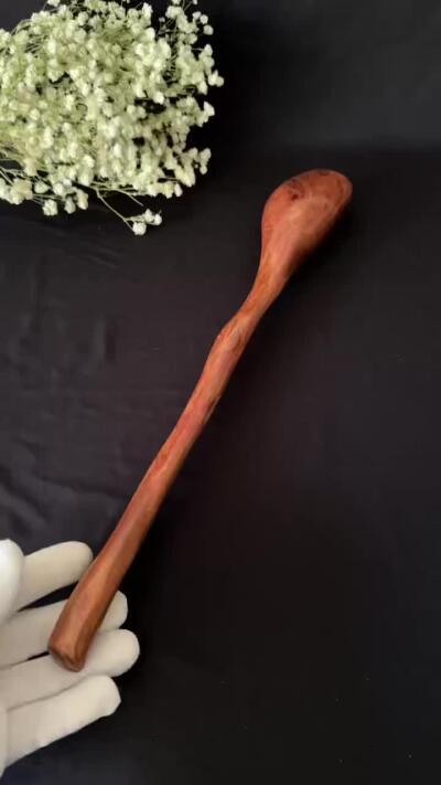 零元拍：NO.16海南黄花梨随形文玩把玩棍，尺寸长约：34CM